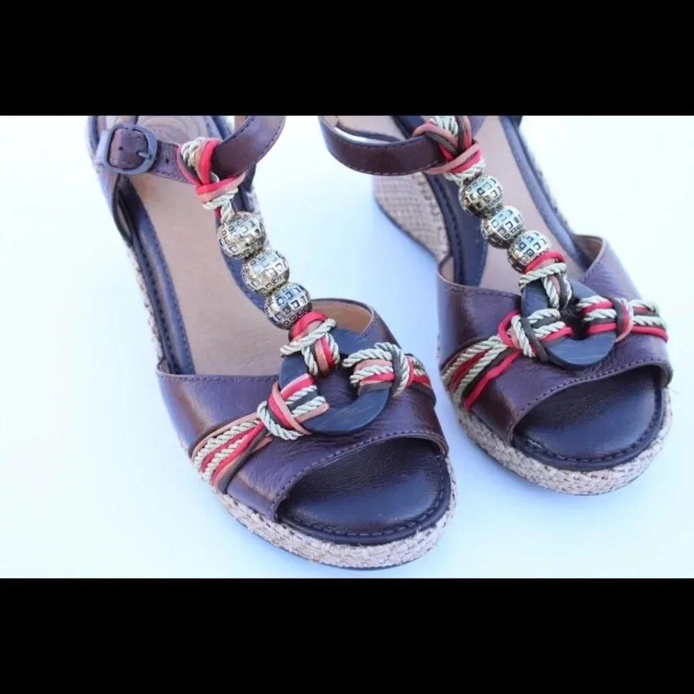 Nurture Cayman wedges